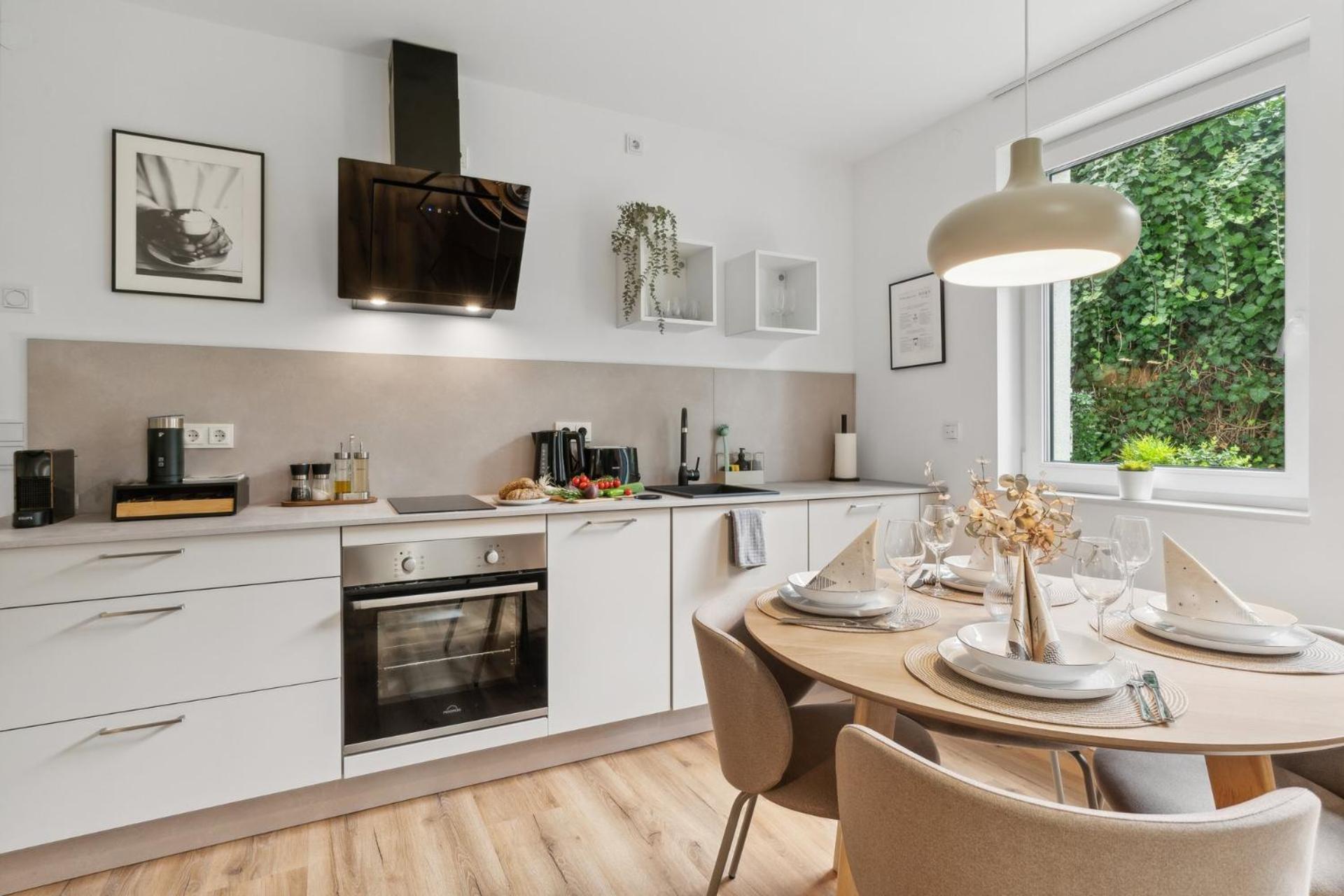 Zwei Apartments Fuer Bis Zu 8 Personen Zentral, Modern, Mit Terrasse & Balkon Bielefeld Exteriör bild