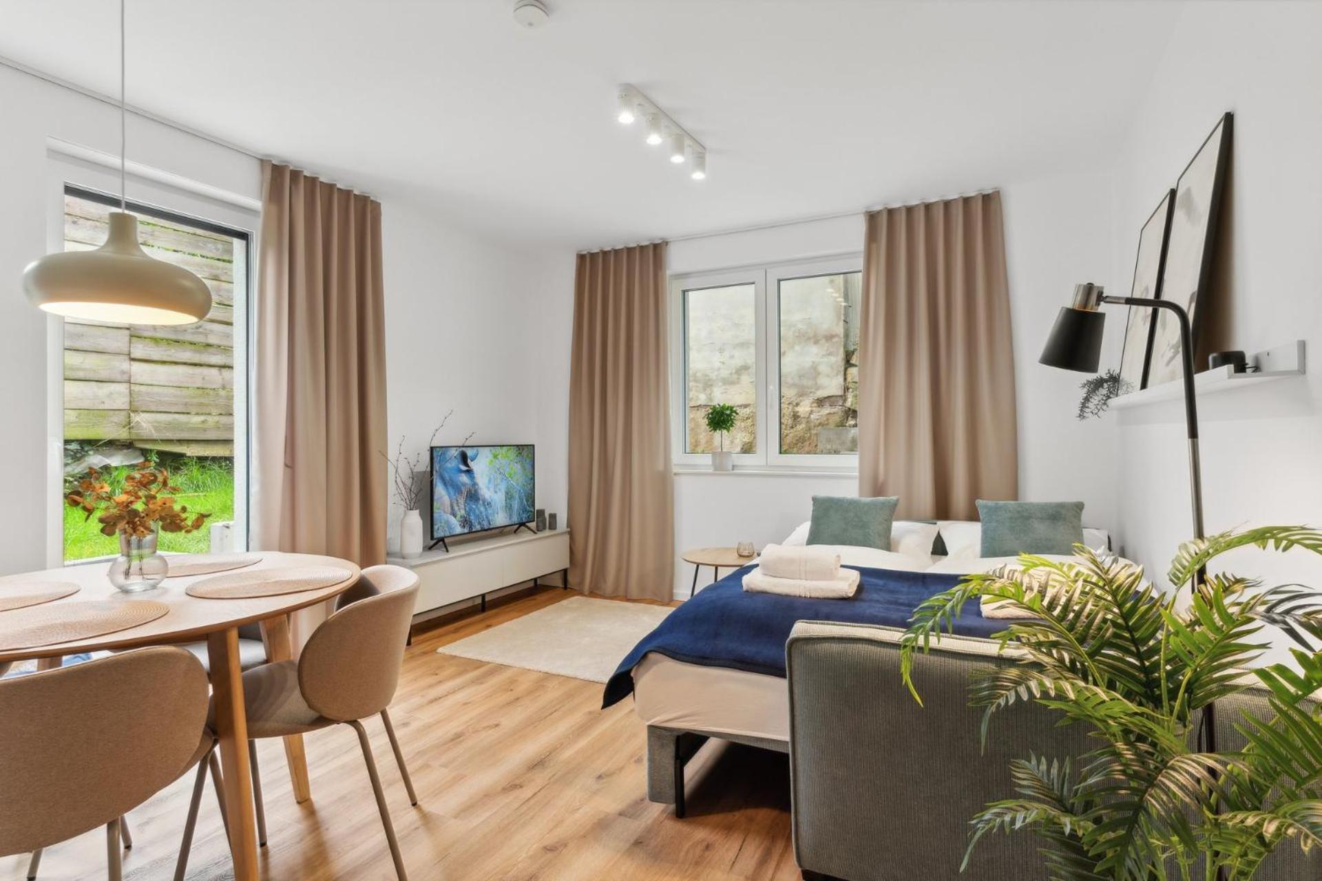 Zwei Apartments Fuer Bis Zu 8 Personen Zentral, Modern, Mit Terrasse & Balkon Bielefeld Exteriör bild