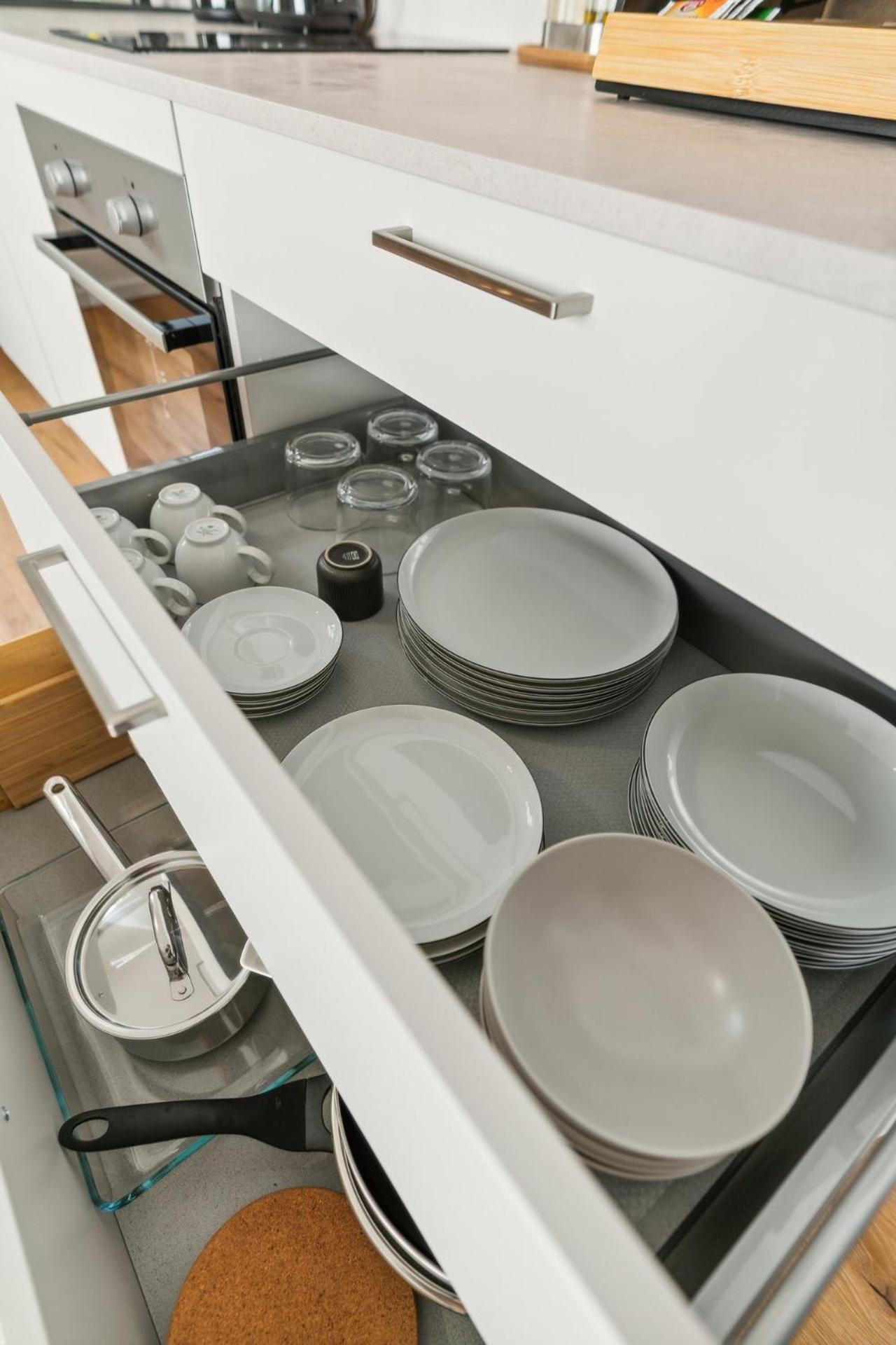 Zwei Apartments Fuer Bis Zu 8 Personen Zentral, Modern, Mit Terrasse & Balkon Bielefeld Exteriör bild