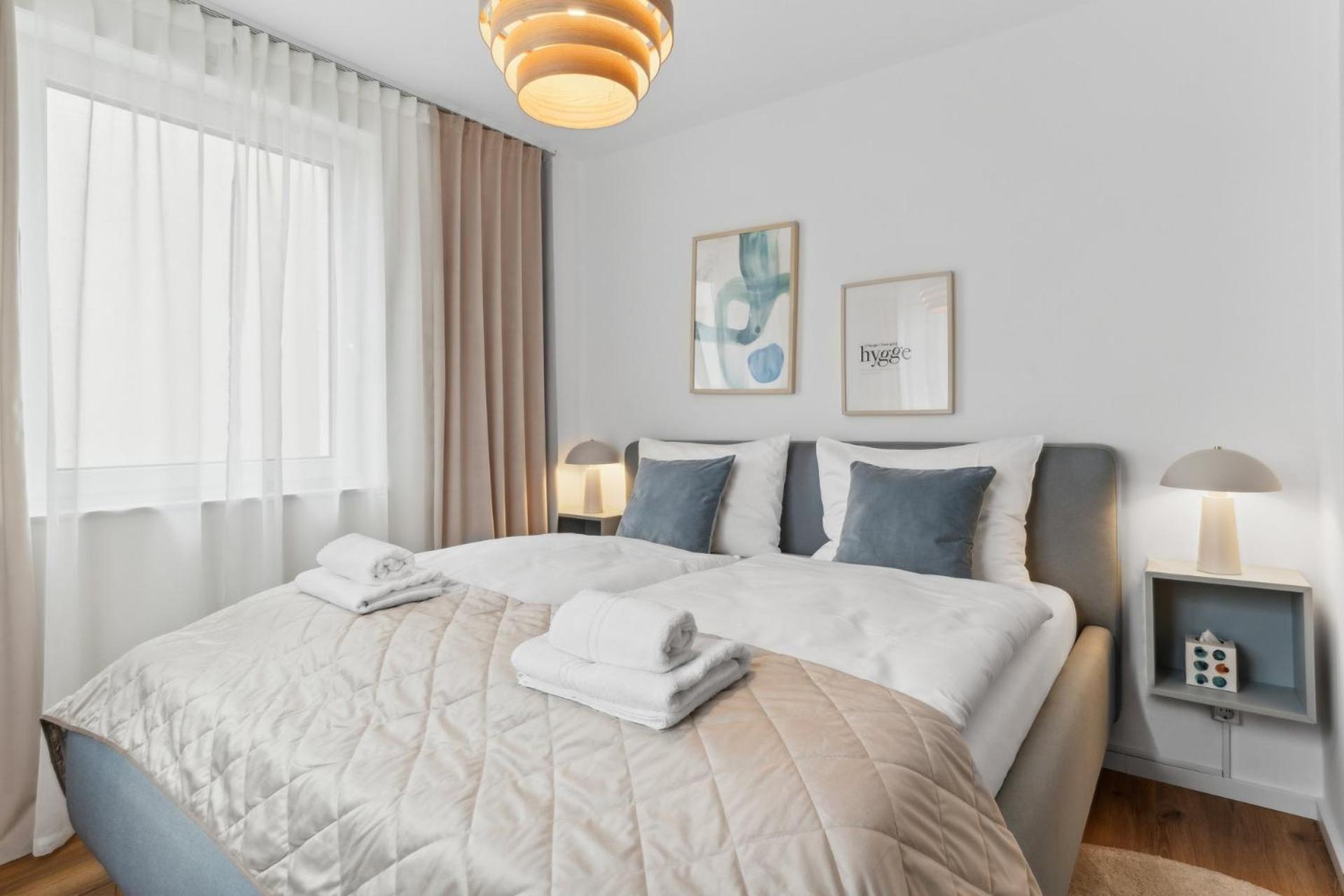 Zwei Apartments Fuer Bis Zu 8 Personen Zentral, Modern, Mit Terrasse & Balkon Bielefeld Exteriör bild