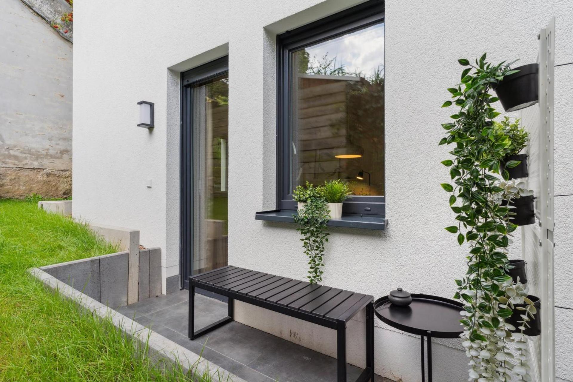 Zwei Apartments Fuer Bis Zu 8 Personen Zentral, Modern, Mit Terrasse & Balkon Bielefeld Exteriör bild