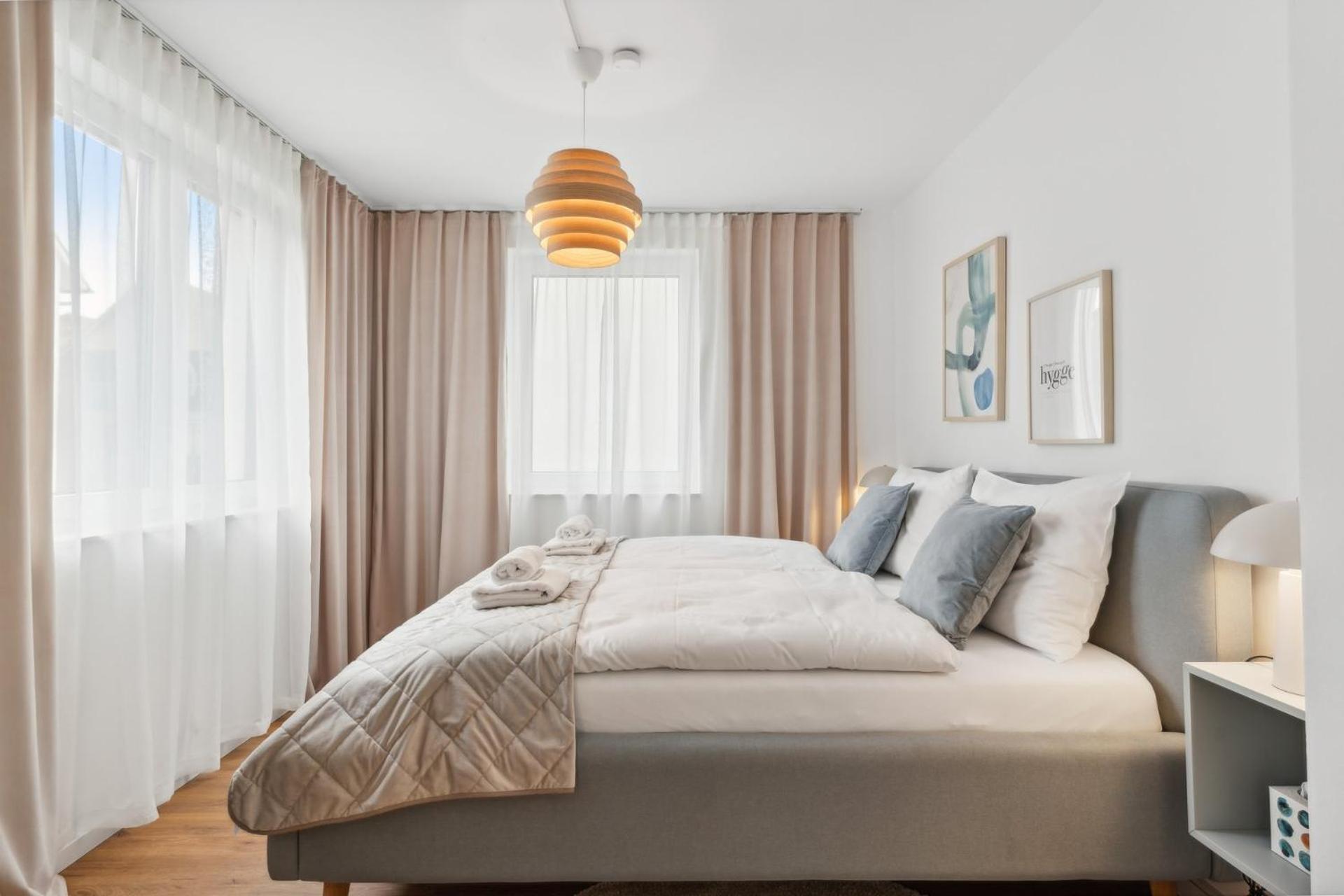 Zwei Apartments Fuer Bis Zu 8 Personen Zentral, Modern, Mit Terrasse & Balkon Bielefeld Exteriör bild